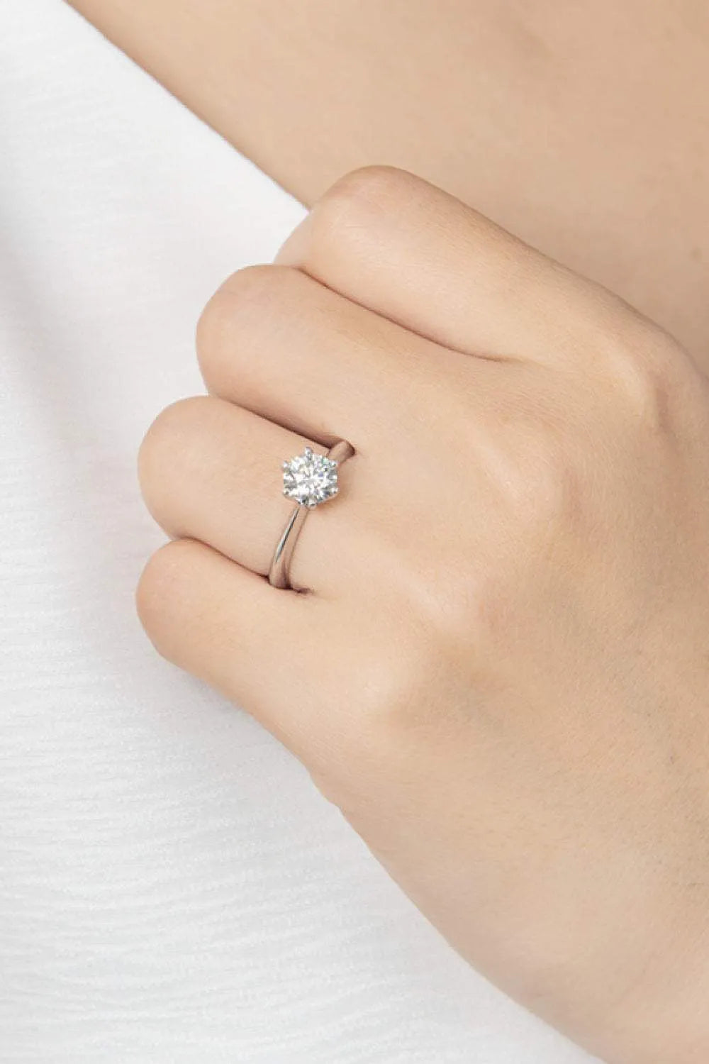 Wonderful Life 1 Carat Moissanite Platinum-Plated Ring Silver Moissanite - Tophatter Daily Deals